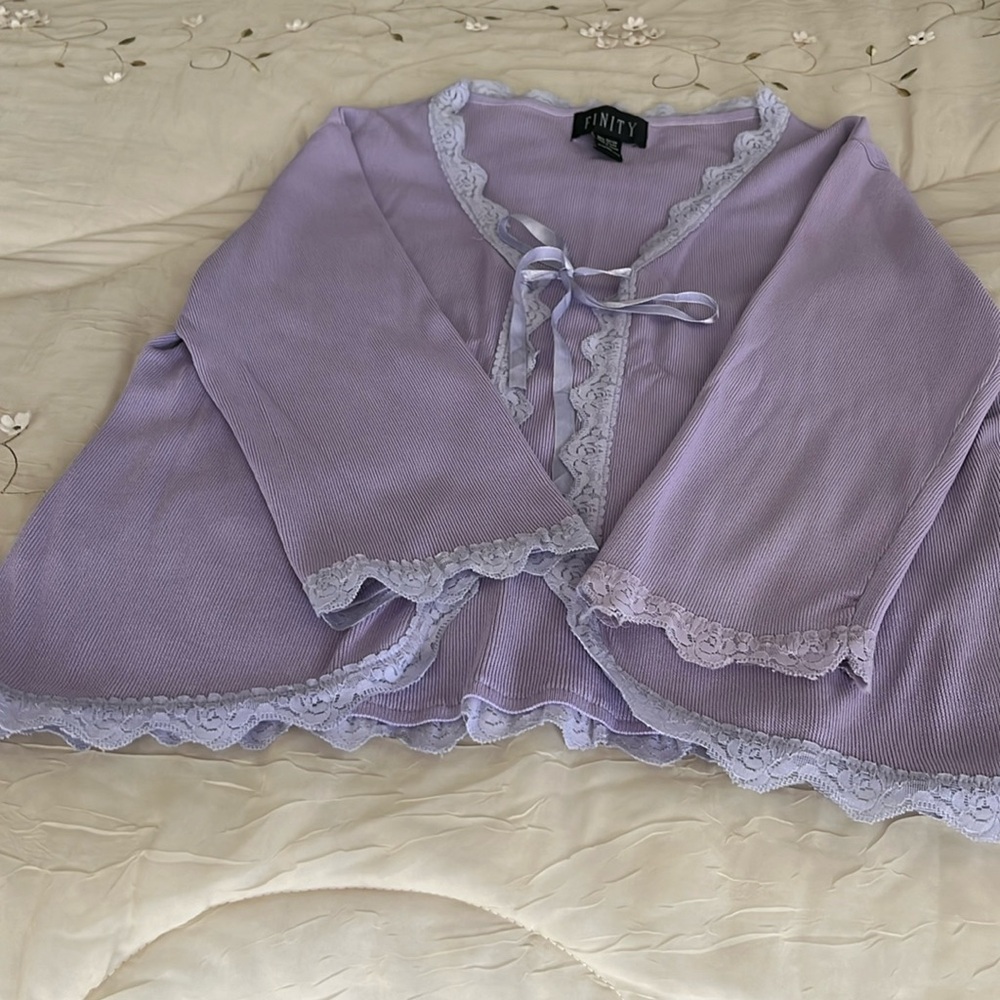 Cardigan sweater. XL. Lace trimmed. Orchid